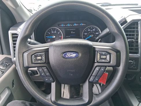 Used 2017 Ford F250 XLT w/ FX4 Off-Road Package AWD/4WD image 16