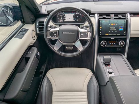 Used 2022 Land Rover Discovery S R-Dynamic image 15