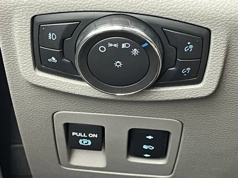 Used 2015 Ford F150 XLT w/ Equipment Group 301A Mid RWD image 23