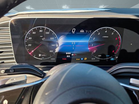 Used 2026 Mercedes-Benz GLS 450 4MATIC image 17