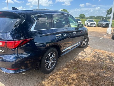 Used 2017 INFINITI QX60 FWD w/ Premium Package image 10