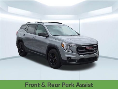Used 2024 GMC Terrain AT4 w/ Tech Package AWD/4WD image 9