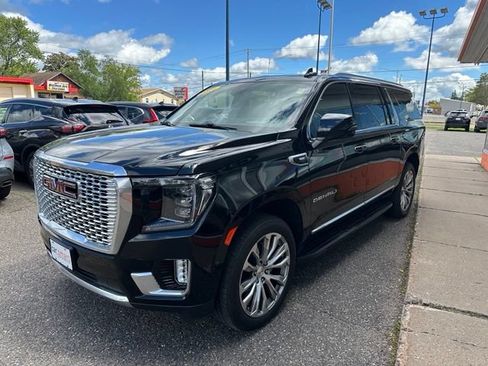 Used 2024 GMC Yukon XL Denali w/ Max Trailering Package AWD/4WD image 3