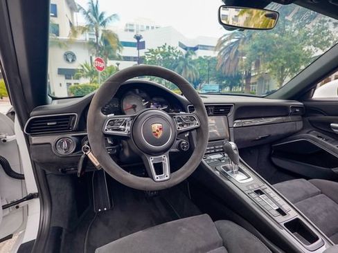 Used 2018 Porsche 911 Targa 4 GTS AWD/4WD image 66