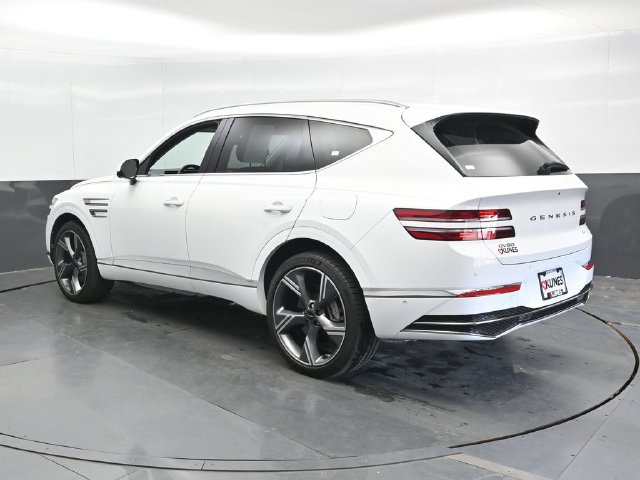 Used 2025 Genesis GV80 2.5T Prestige AWD/4WD image 2