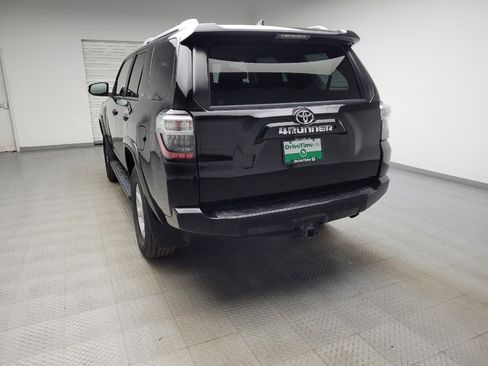 Used 2018 Toyota 4Runner SR5 image 6