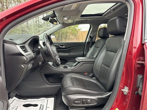 Used 2020 GMC Acadia SLT w/ Premium Package image 13