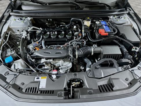 Used 2025 Honda Accord SE image 29