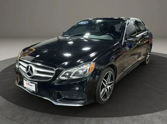 Used 2016 Mercedes-Benz E 400 4MATIC Sedan video 1