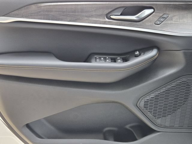 New 2026 Jeep Grand Cherokee Limited AWD/4WD image 18