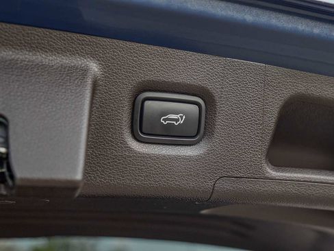 Used 2019 Hyundai Santa Fe Limited image 33