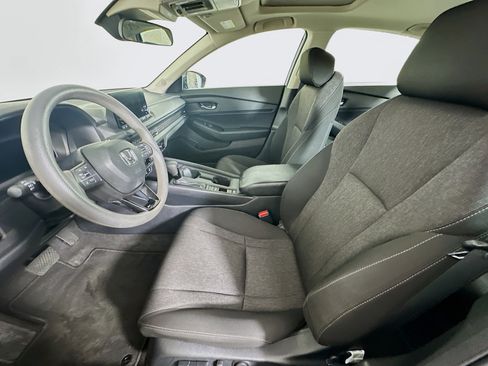 Used 2023 Honda Accord EX image 13