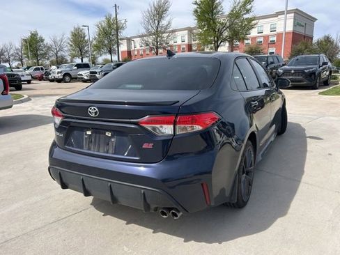 Used 2023 Toyota Corolla SE image 3