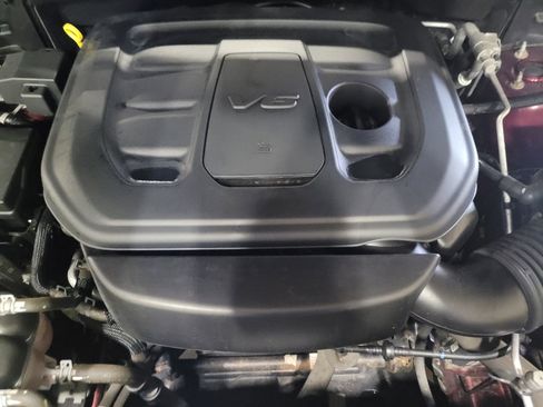 Used 2020 Jeep Grand Cherokee Laredo AWD/4WD image 30
