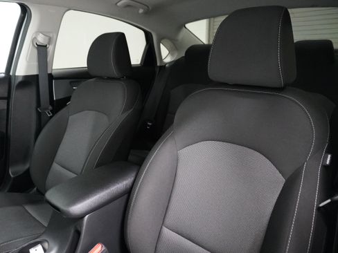 Used 2023 Kia Forte LXS w/ LXS Technology Package image 10