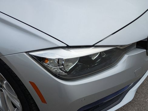 Used 2017 BMW 330i Sedan image 10
