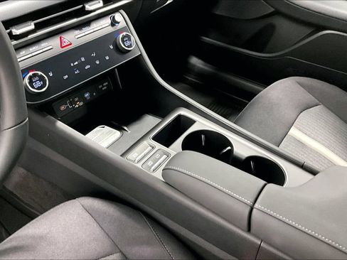 Used 2026 Hyundai Sonata SEL FWD image 21