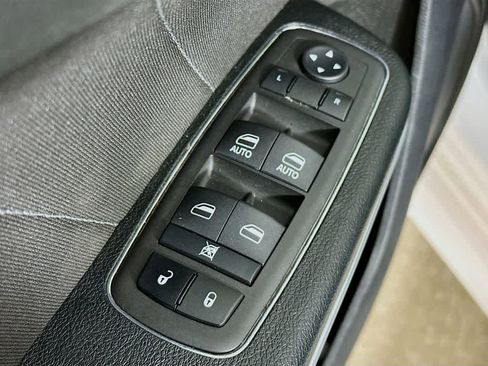 Used 2023 Dodge Charger R/T w/ Performance Handling Group image 29