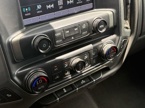Used 2018 Chevrolet Silverado 1500 LTZ RWD image 23