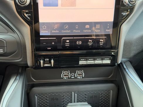 New 2026 RAM 2500 Tradesman AWD/4WD image 17