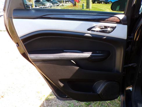 Used 2014 Cadillac SRX Luxury w/ Driver Awareness Package image 37