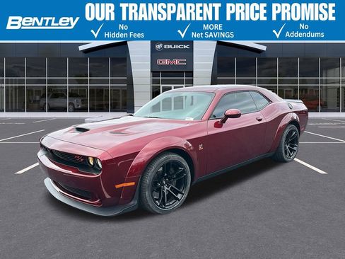 Used 2023 Dodge Challenger R/T Scat Pack RWD image 1