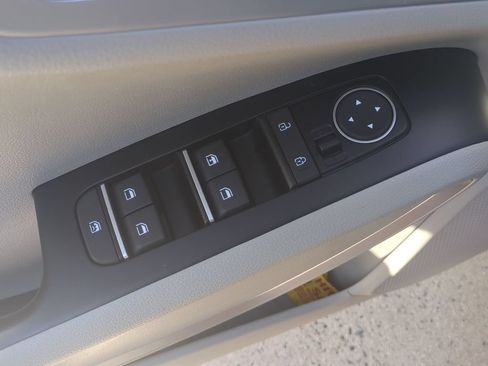 Used 2024 Kia Soul LX FWD image 14