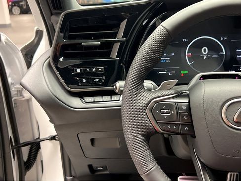 New 2026 Lexus TX 500h AWD image 41