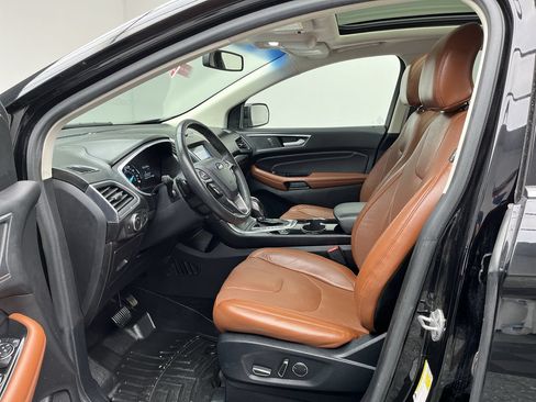 Used 2017 Ford Edge Titanium w/ Equipment Group 301A AWD/4WD image 11