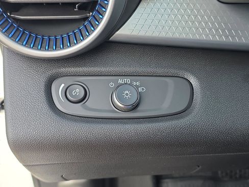 New 2026 Chevrolet Trax LS w/ LS Convenience Package image 23