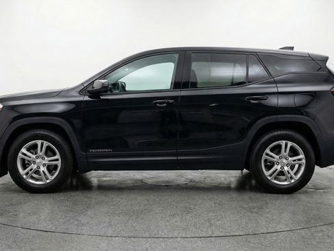 Used 2024 GMC Terrain SLE FWD image 5