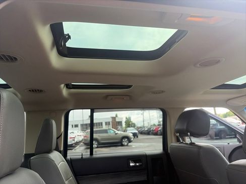 Used 2016 Ford Flex SEL w/ Equipment Group 202A AWD/4WD image 38