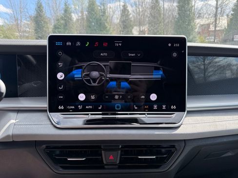 New 2026 Volkswagen Tiguan SE R-Line AWD/4WD image 18