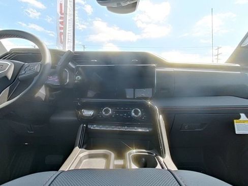 New 2026 GMC Sierra 2500 AT4 w/ AT4 Premium Plus Package AWD/4WD image 26