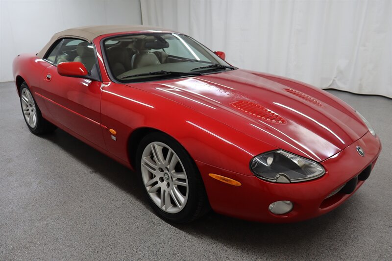 Used 2003 Jaguar XK8 Convertible RWD image 1