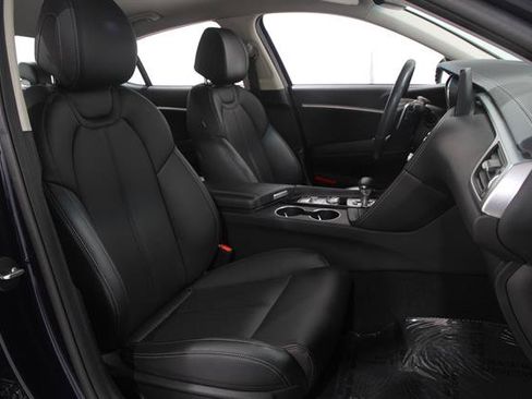 Certified 2023 Genesis G70 2.0T AWD/4WD image 16