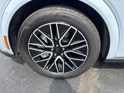 Used 2025 Ford Mustang Mach-E Premium AWD/4WD image 19