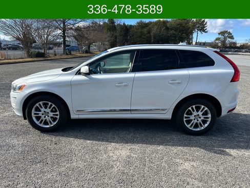 Used 2016 Volvo XC60 T5 Premier image 2
