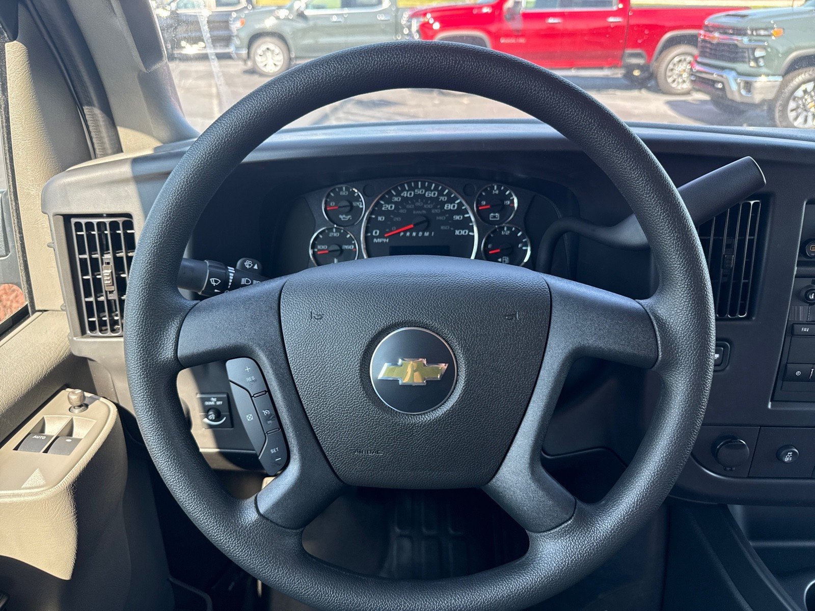 New 2025 Chevrolet Express 2500 Extended w/ Enhanced Convenience Package RWD image 4