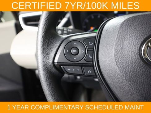 Used 2025 Toyota Corolla LE FWD image 20