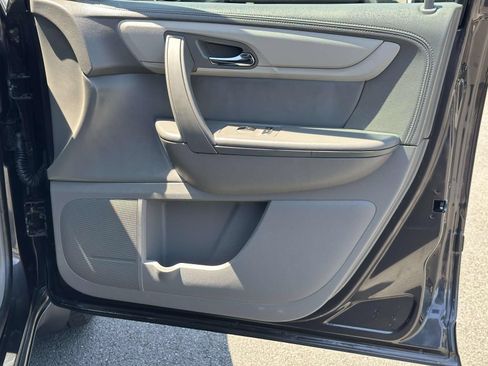 Used 2014 Chevrolet Traverse LT w/ All-Star Edition FWD image 29