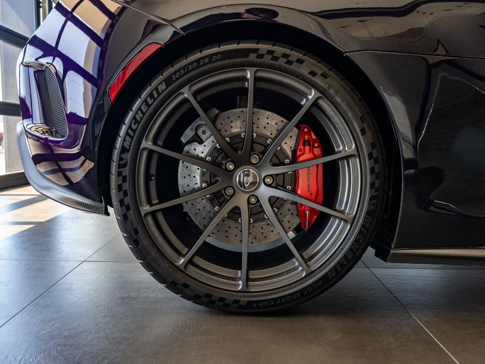 Used 2016 McLaren 675LT Coupe RWD image 54