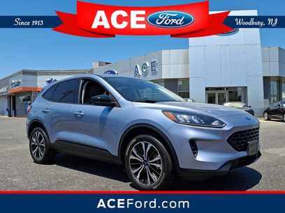 Used 2022 Ford Escape SE w/ SE Sport Appearance Package