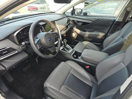 Used 2024 Subaru Outback Onyx Edition AWD/4WD image 2