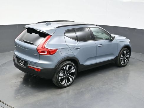 Used 2023 Volvo XC40 B5 Ultimate w/ Protection Package Premier AWD/4WD image 40