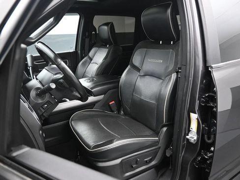 Used 2021 RAM 2500 Laramie AWD/4WD image 8