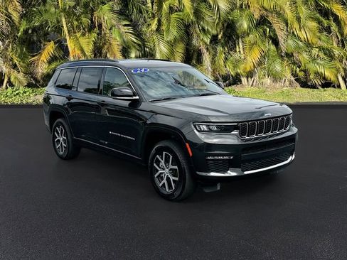 Used 2024 Jeep Grand Cherokee L Limited image 2