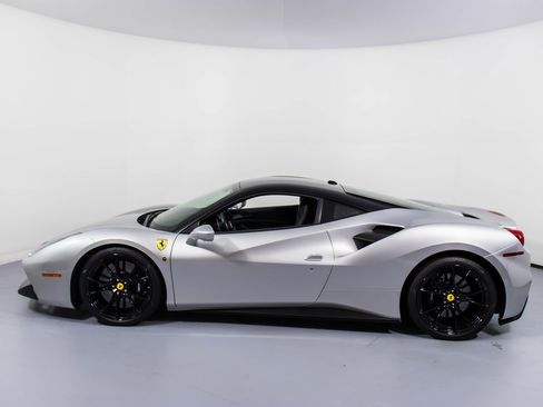 Certified 2016 Ferrari 488 GTB image 9