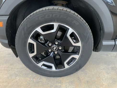 Used 2023 Ford Bronco Sport Outer Banks w/ Tech Package image 6