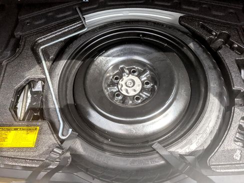 Used 2015 Lexus IS 250 4dr Sport Sdn AWD image 56